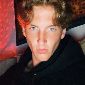 Meet your Posher, Kyle